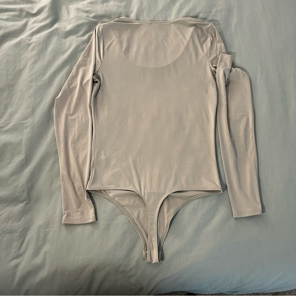 Express long sleeve bodysuit - Picture 3 of 3